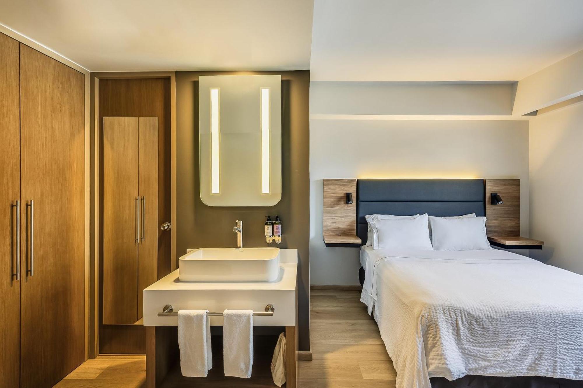 Fiesta Inn Monterrey Valle San Pedro Garza Garcia Экстерьер фото