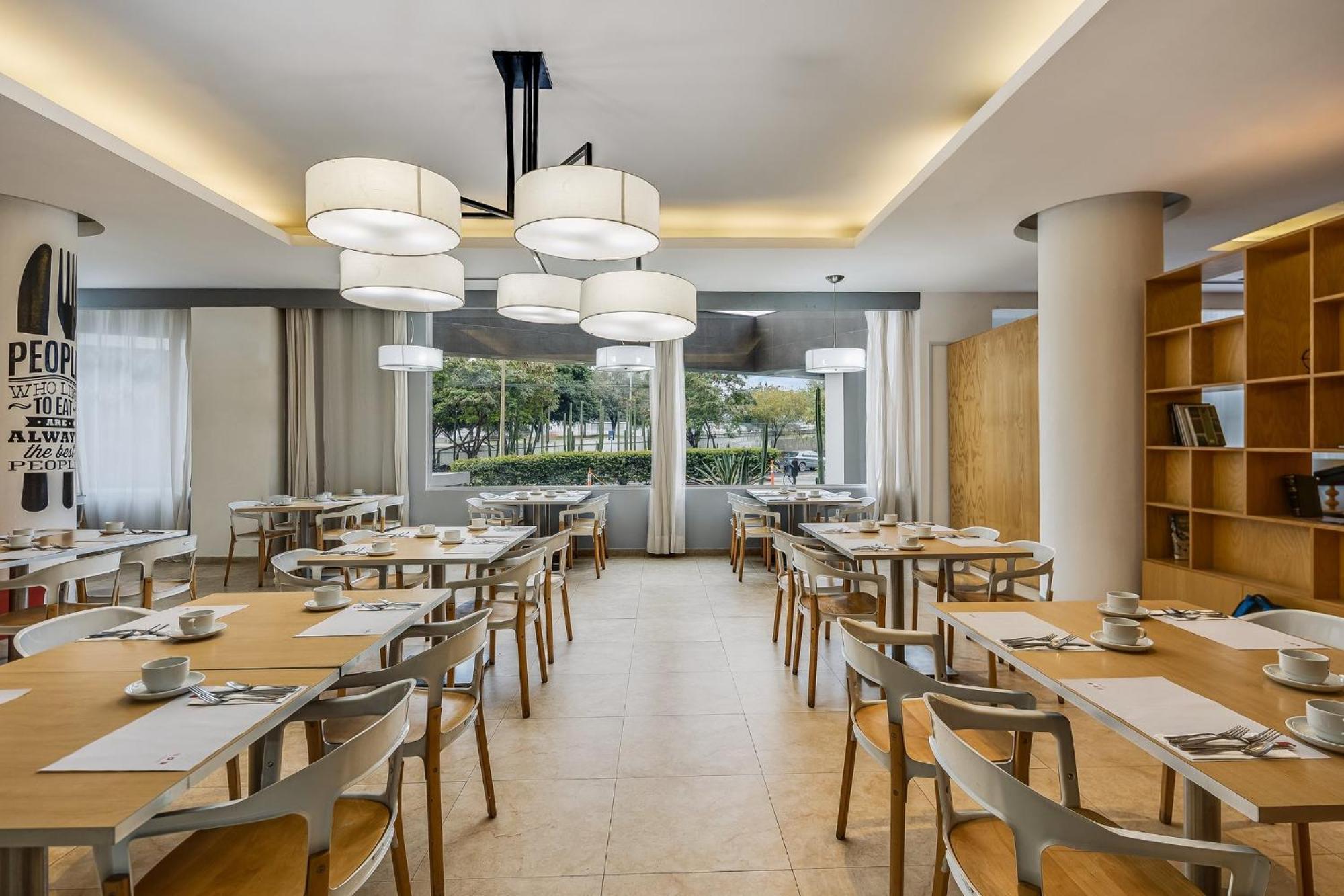 Fiesta Inn Monterrey Valle San Pedro Garza Garcia Экстерьер фото